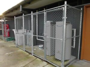 Galvanized Chain mesh enclosure with gates