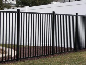 Garrison Flat top and bottom fencing
