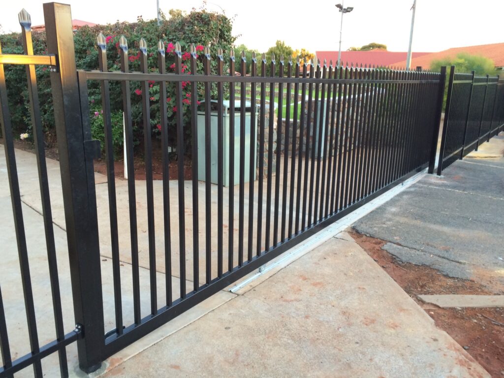 Garrison sliding gate 3